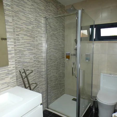 Pinhal Litoral Hotel *